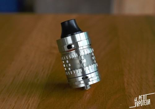remplissage de l'Atlantis -GT-Blog-le-petit-vapoteur (4)